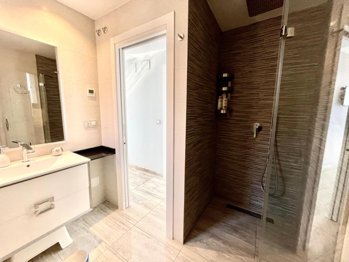 Exclusive Apartments On The First Line Of Benidorm Mar Y Sol Eksteriør billede